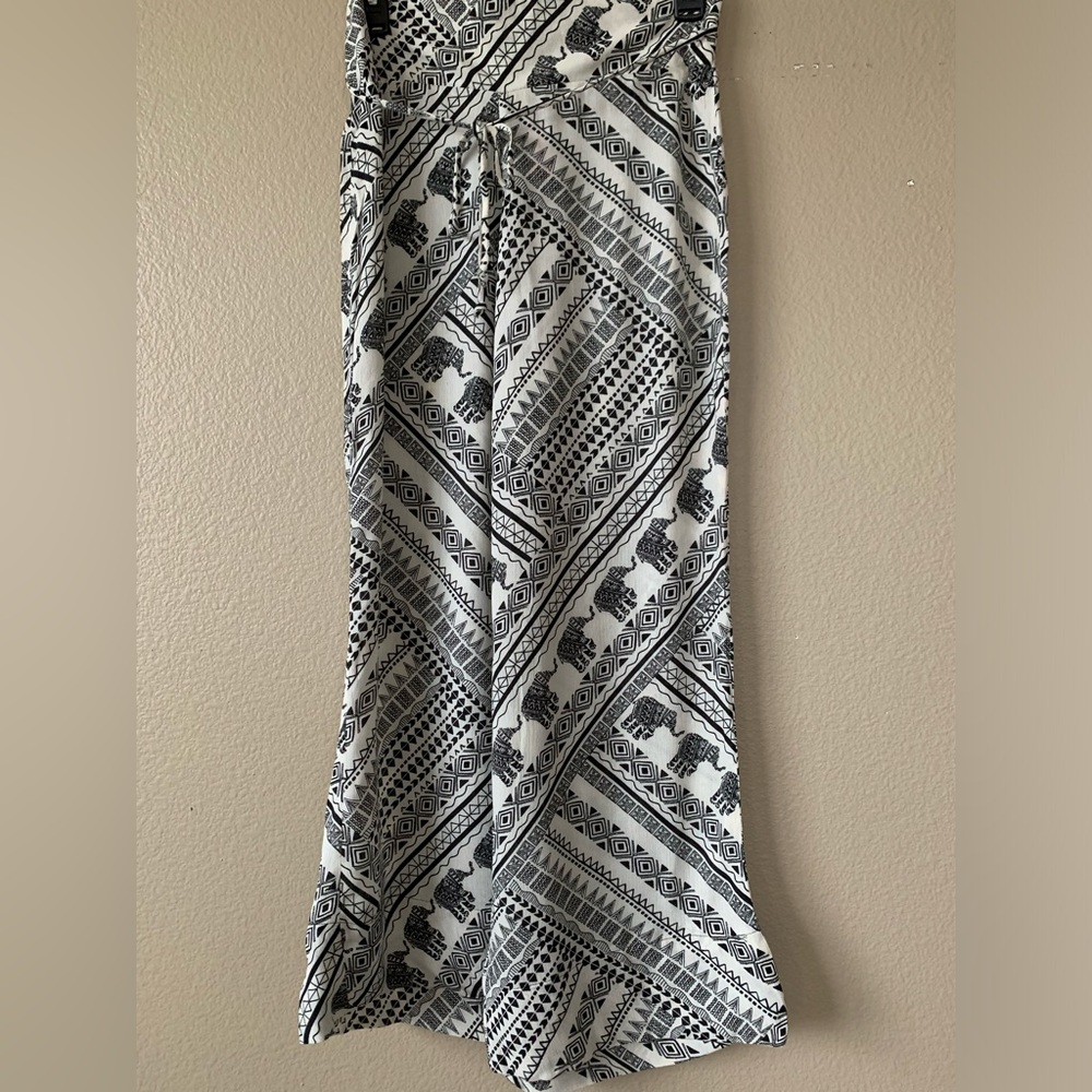 🩶Junior’s Printed Palazzo Pants Size S